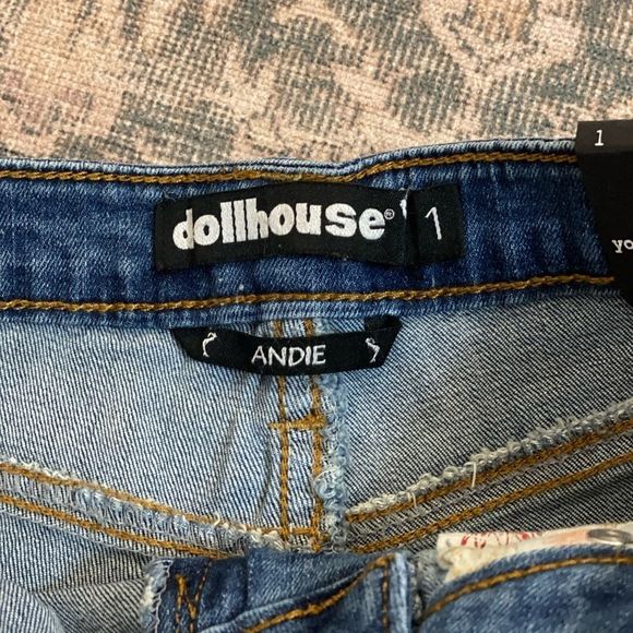 Dollhouse Andie distressed jean shorts, 1, NWT - Picture 6 of 6